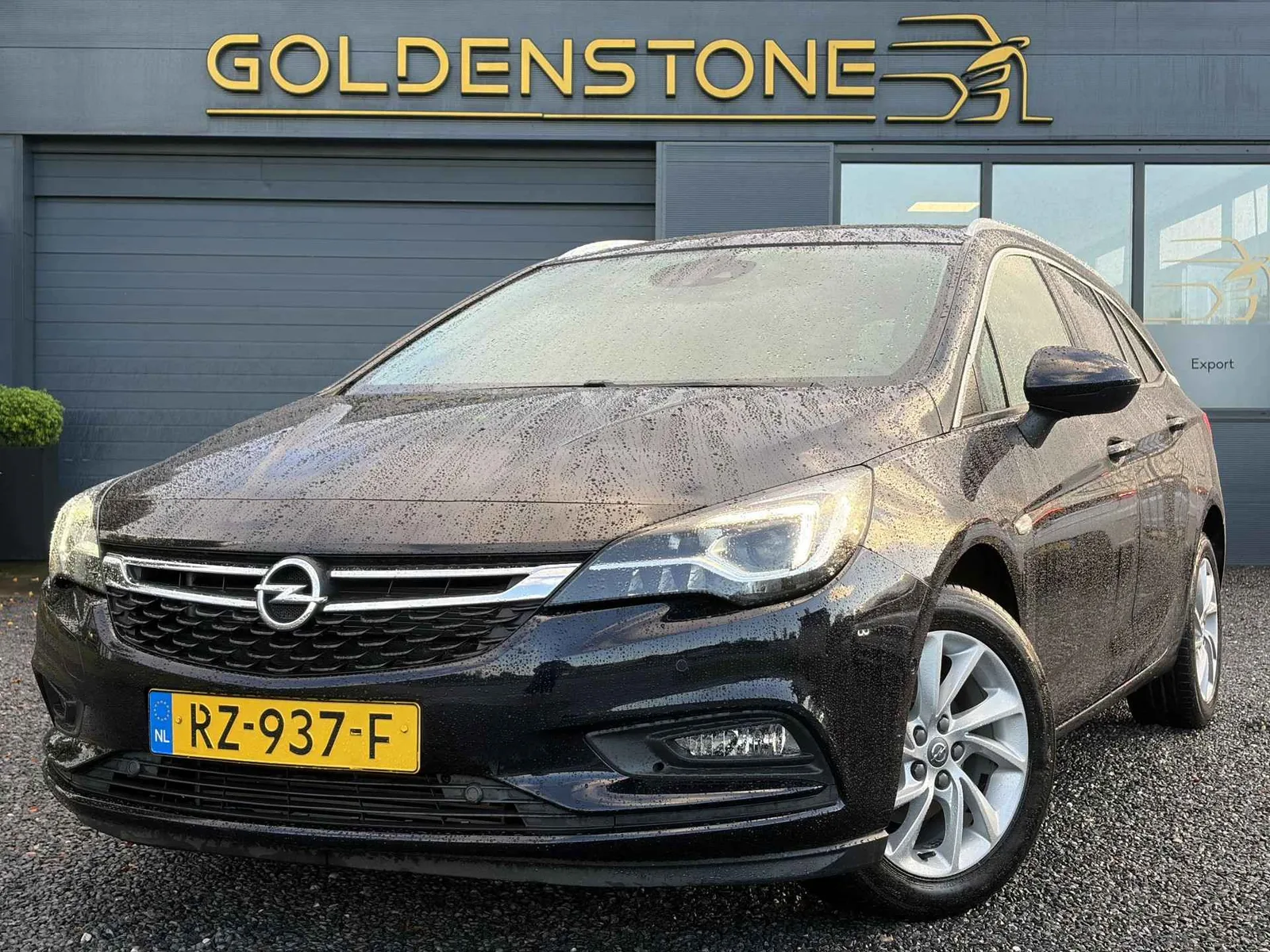 Opel Astra (2018) — foto 1