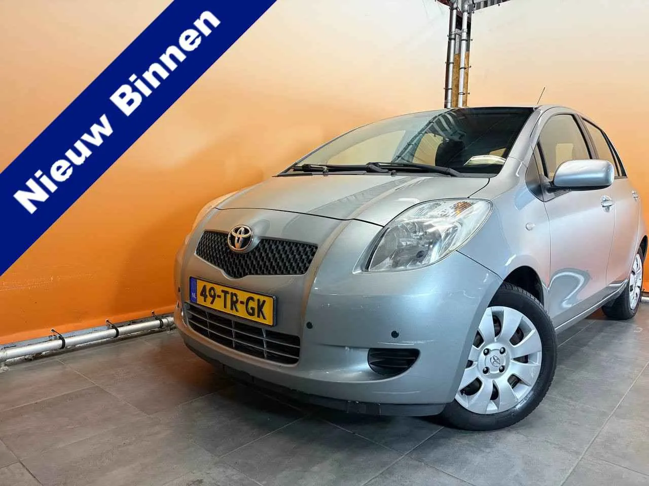Toyota Yaris (2007) — foto 1