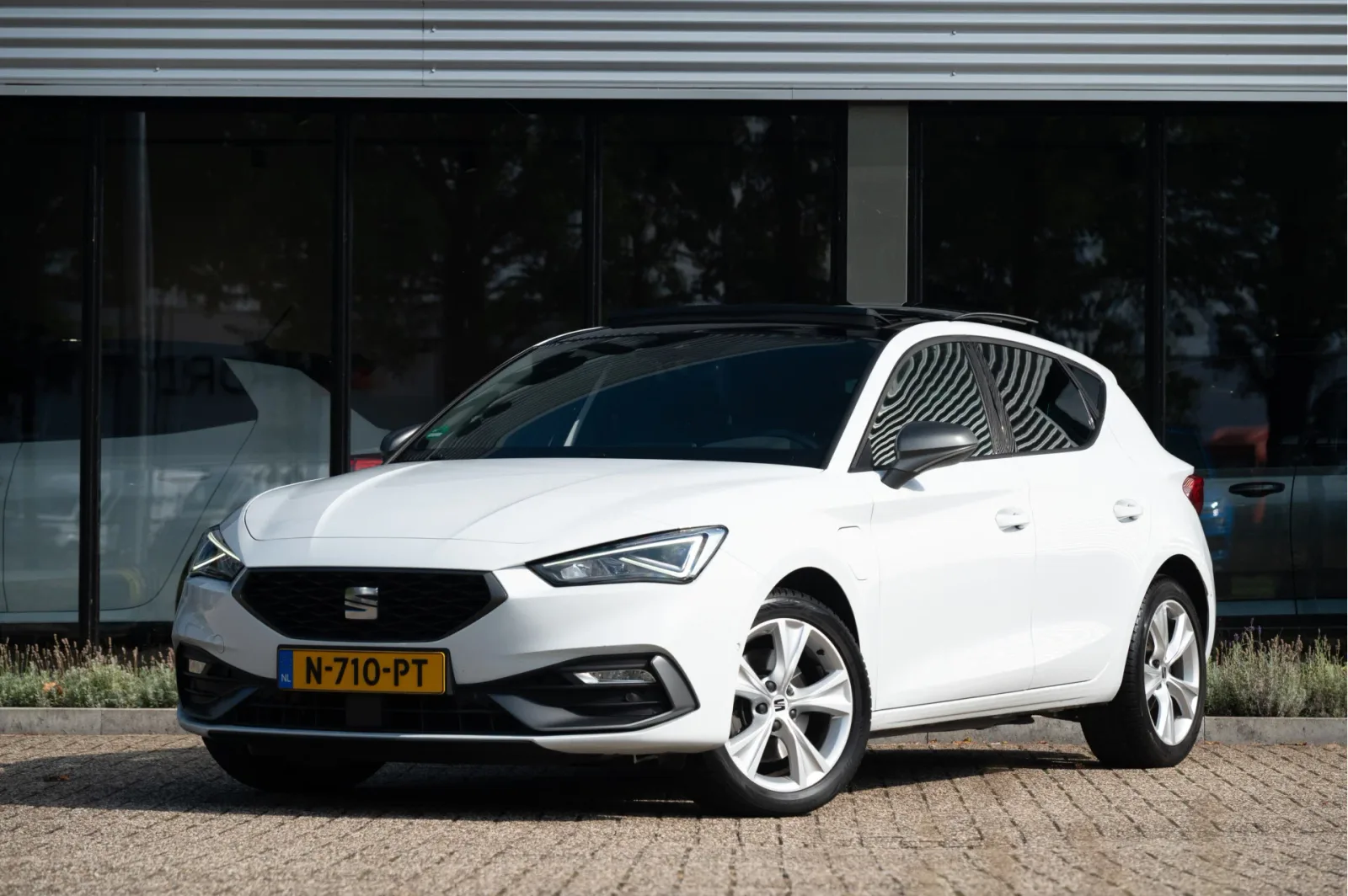 SEAT Leon (2021) — foto 1