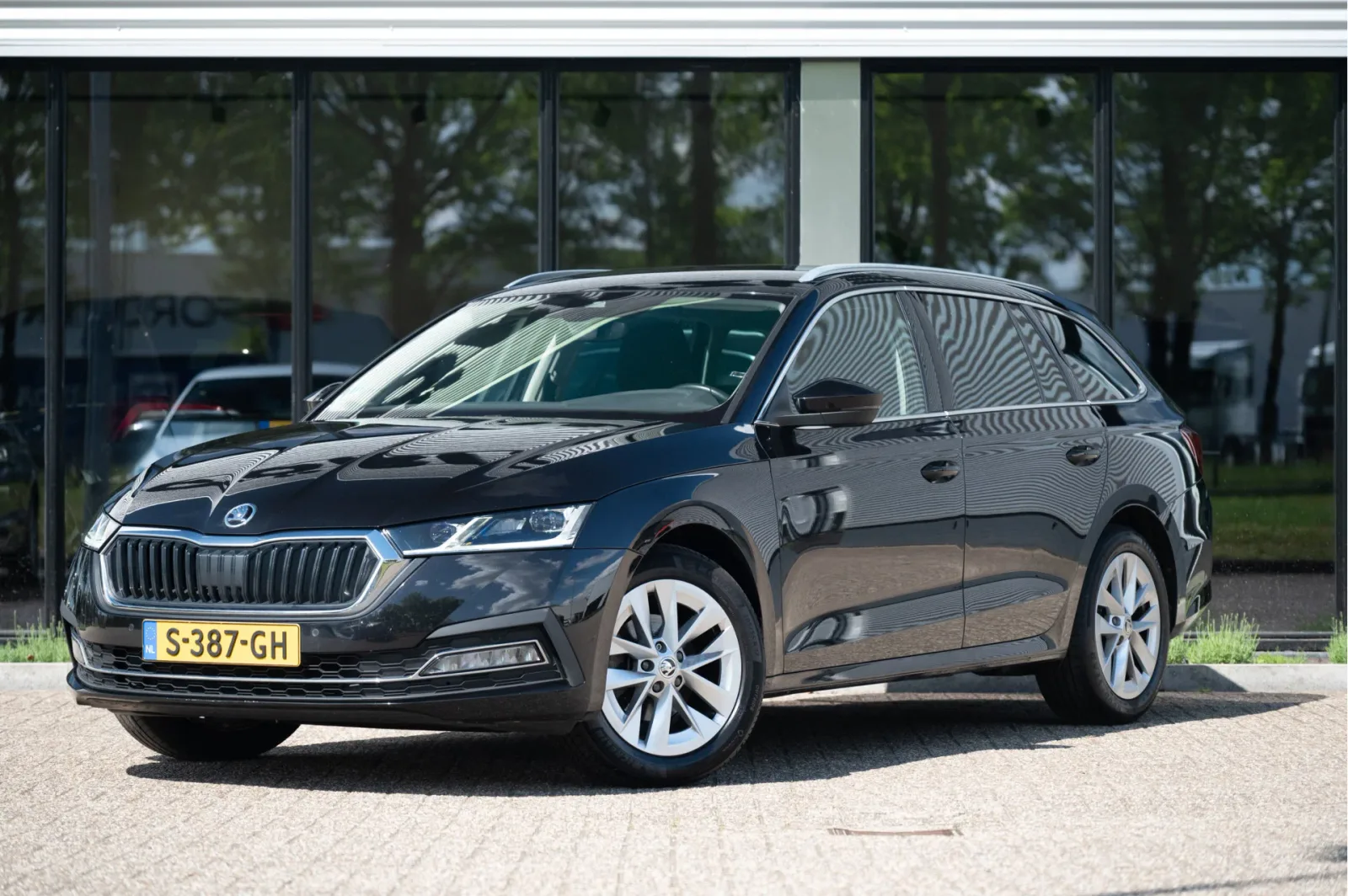 Škoda Octavia (2023) — foto 1