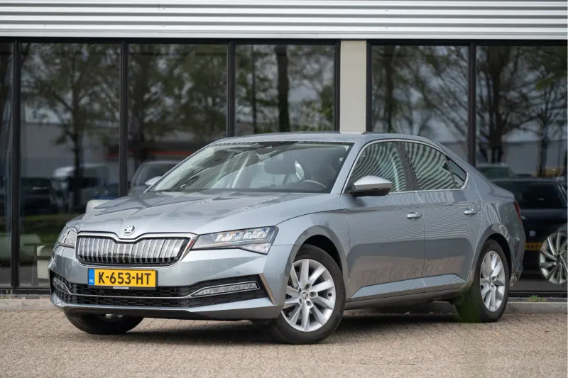 Škoda Superb (2020)