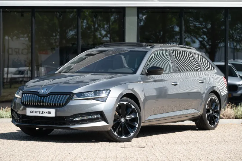 Škoda Superb (2023)