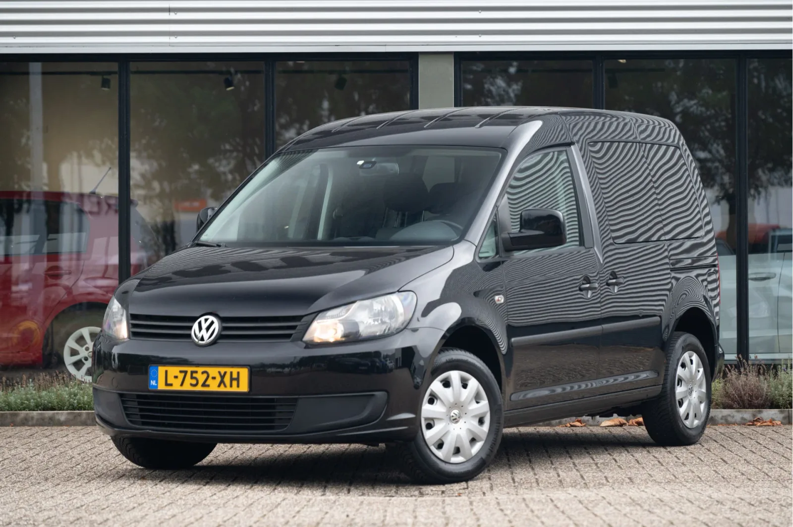 Volkswagen Caddy (2011) — foto 1
