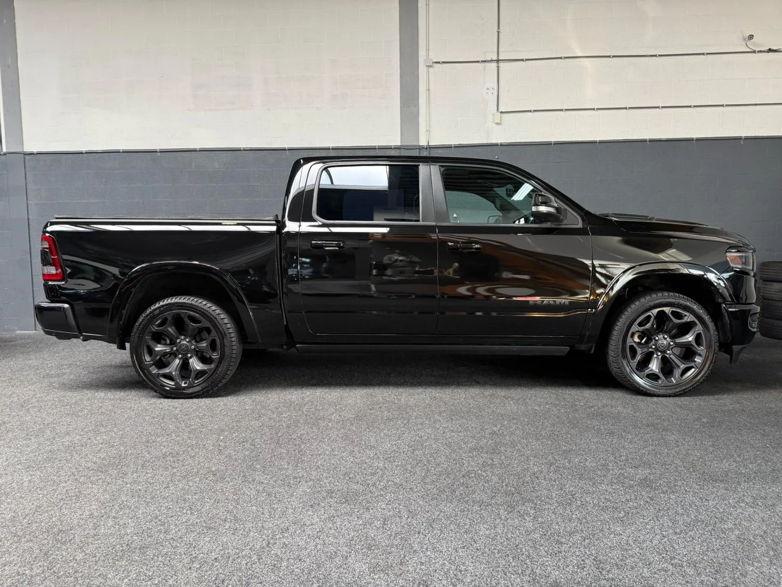 Dodge RAM (2022) — foto 1