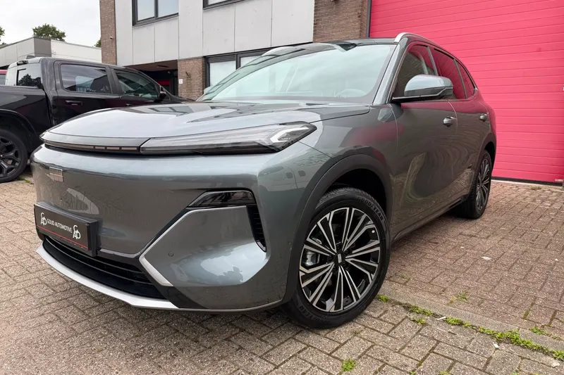 Geely Starray EM-i (2026)
