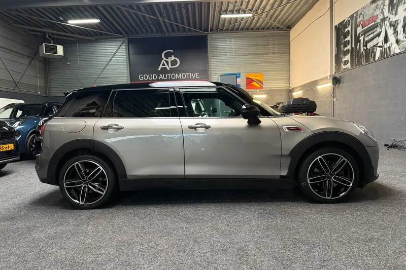 MINI Clubman (2015)
