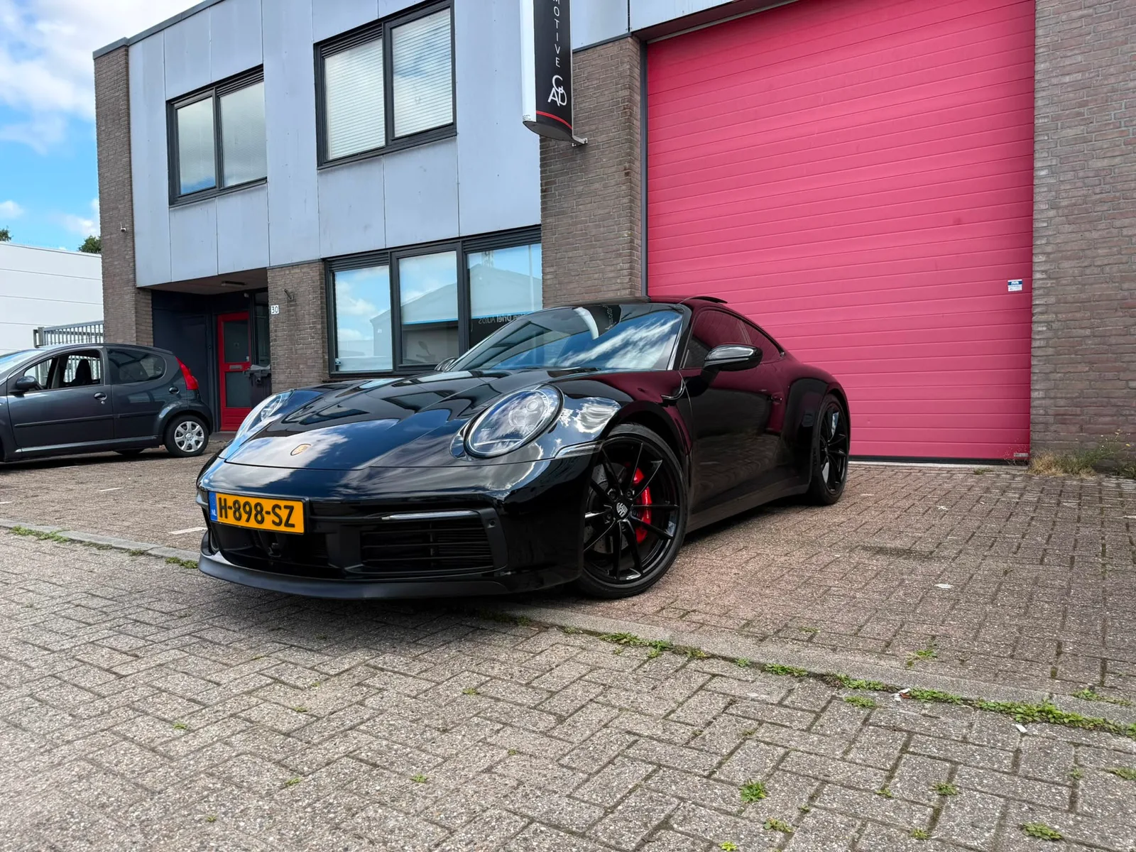 Porsche 911 (2019) — foto 1