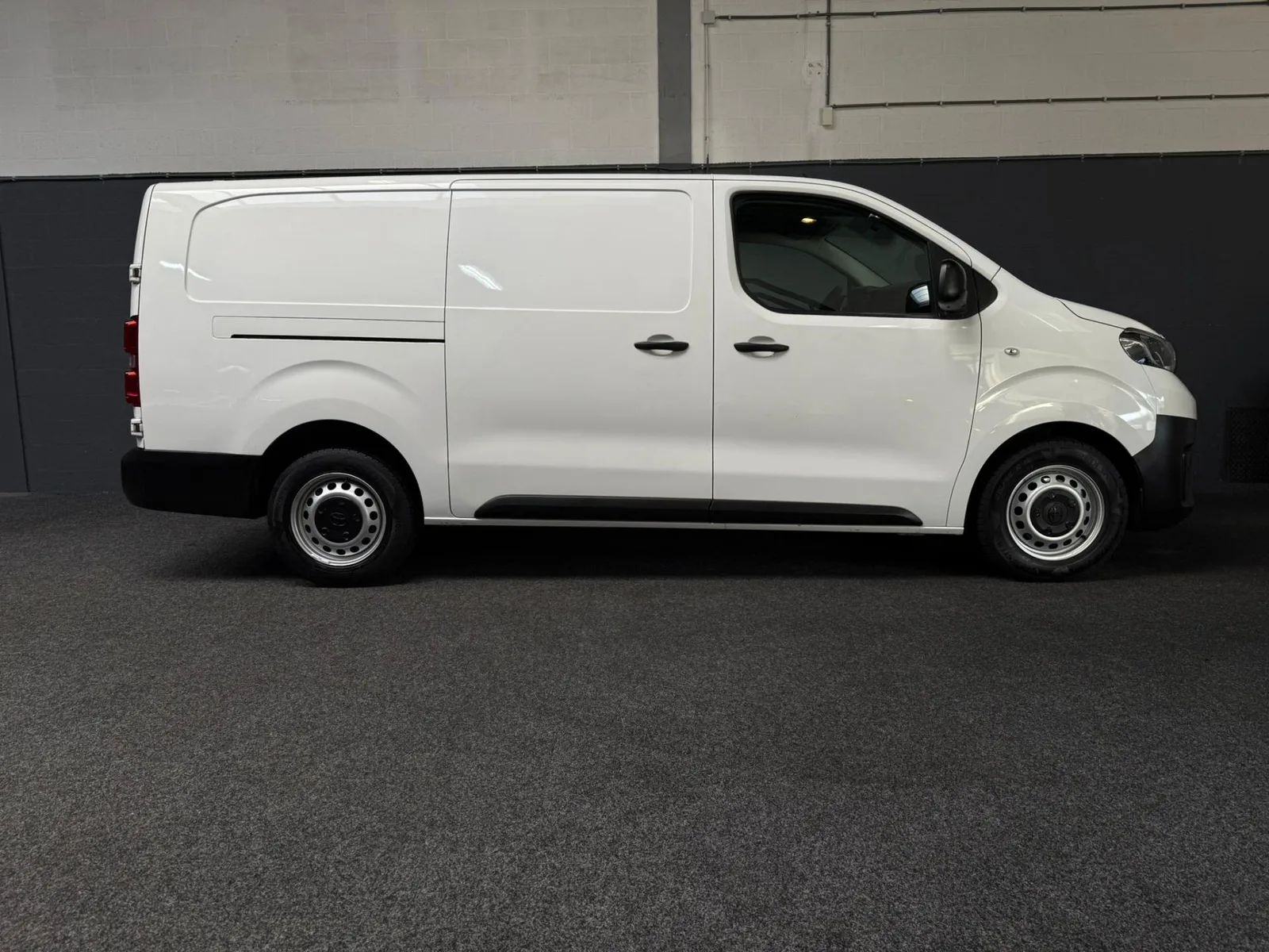 Toyota ProAce Worker (2020) — foto 1