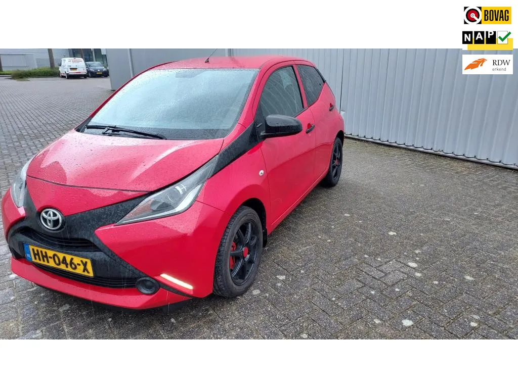 Toyota Aygo (2015) — foto 1