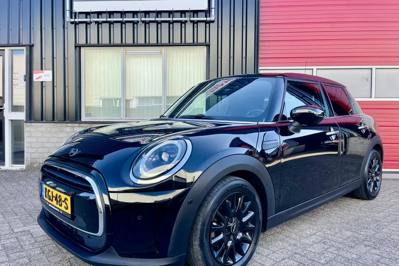 MINI Cooper (2022)