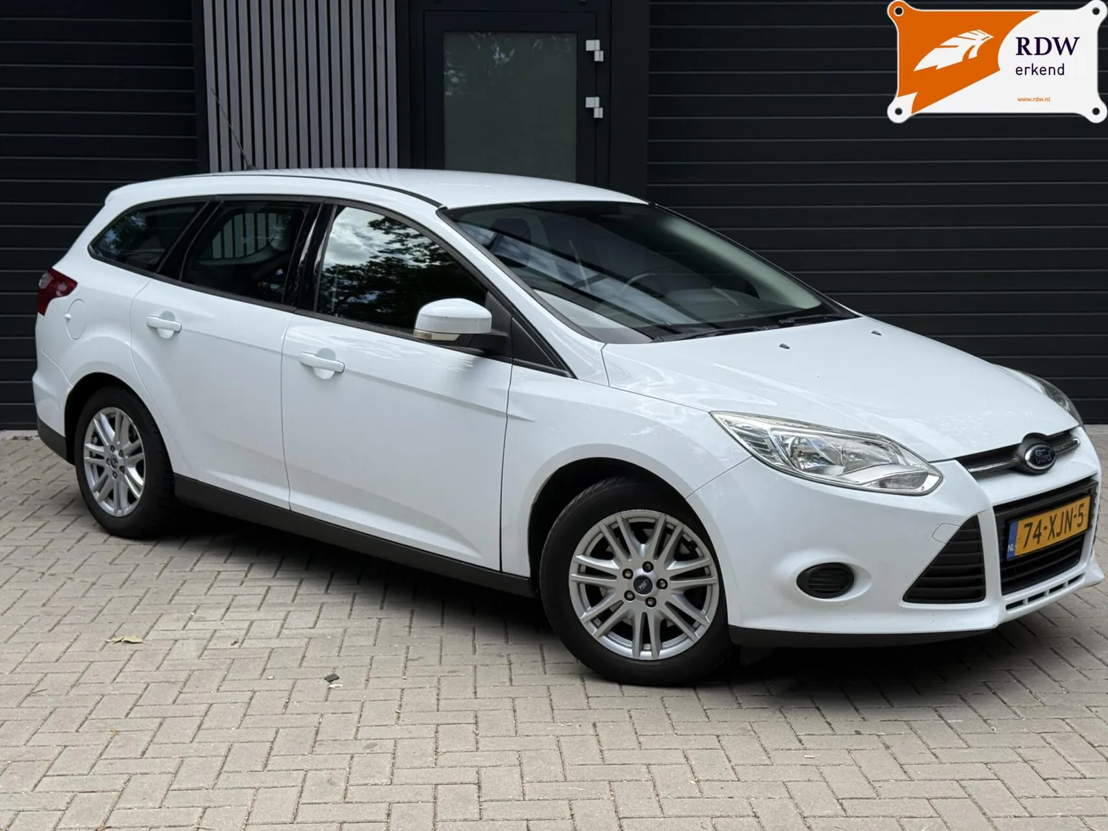 Ford Focus (2012) — foto 1