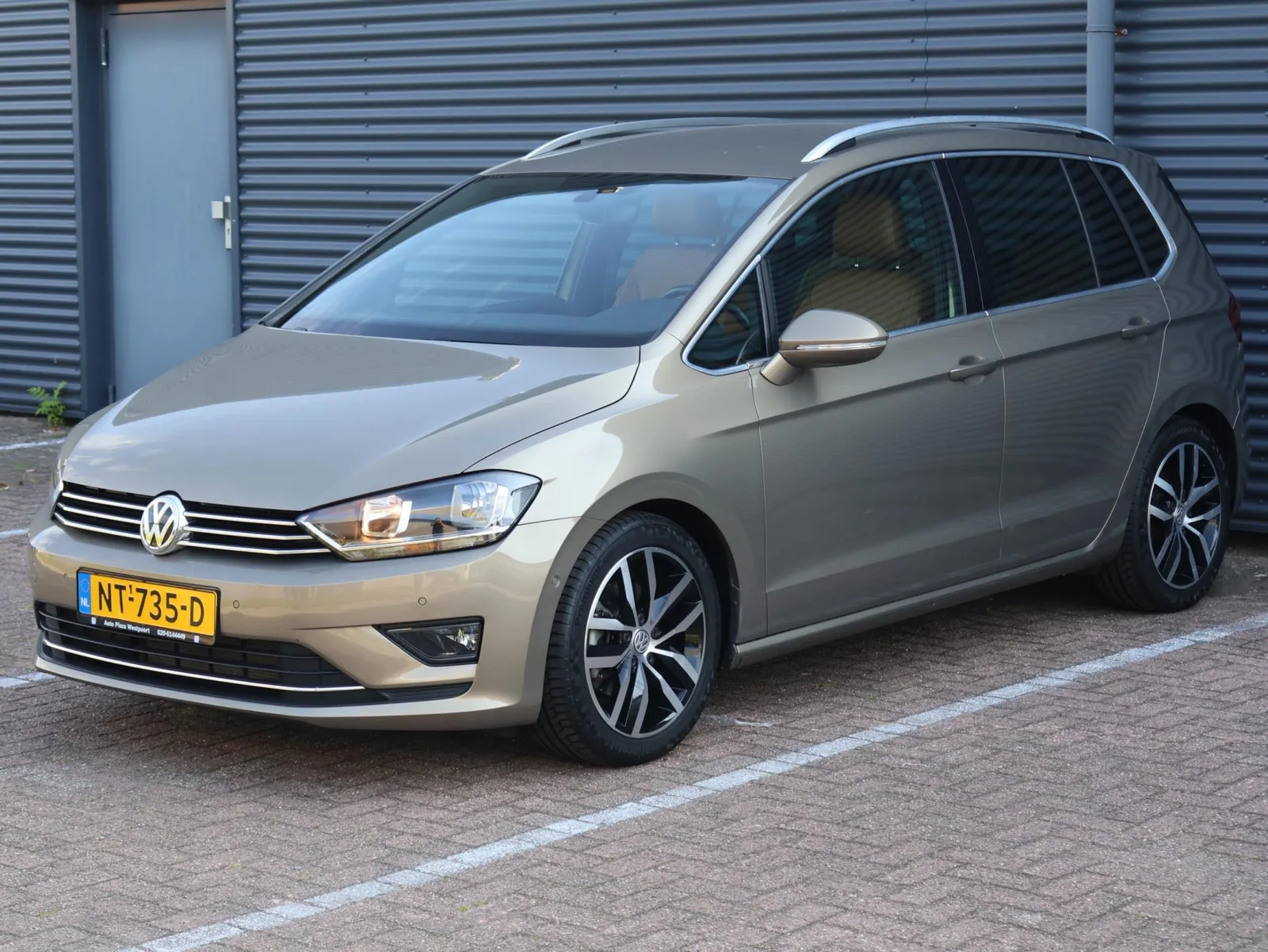 Volkswagen Golf Sportsvan (2017) — foto 1