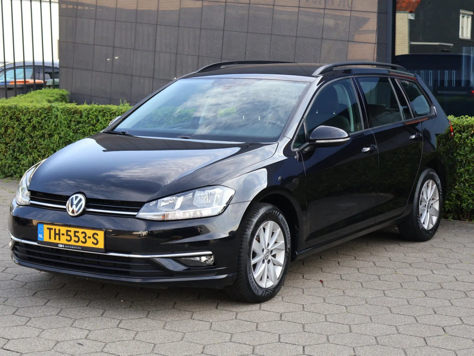 Volkswagen Golf (2017) — foto 1