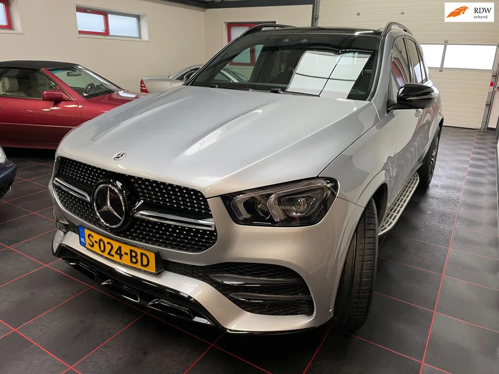 Mercedes-Benz GLE (2023) — foto 1