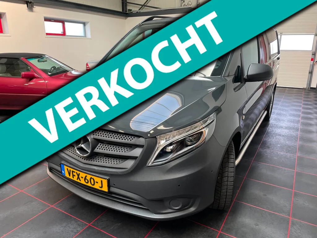 Mercedes-Benz 111 (2017) — foto 1