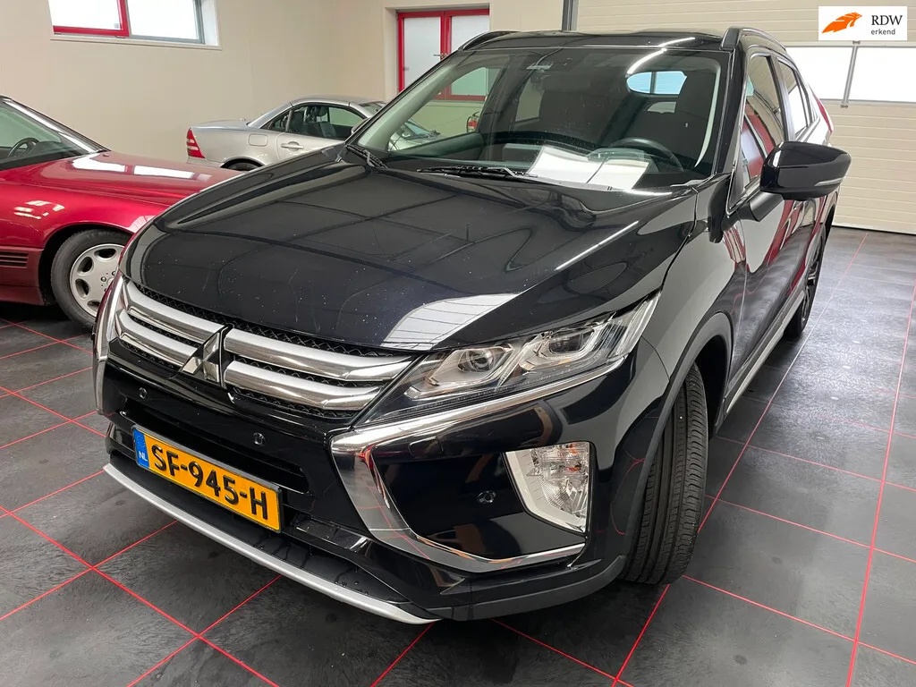 Mitsubishi Eclipse Cross (2018) — foto 1