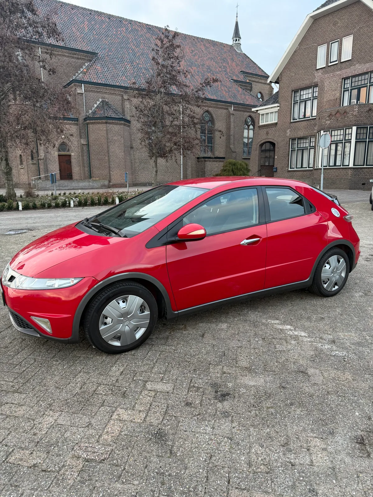 Honda Civic (2010) — foto 1