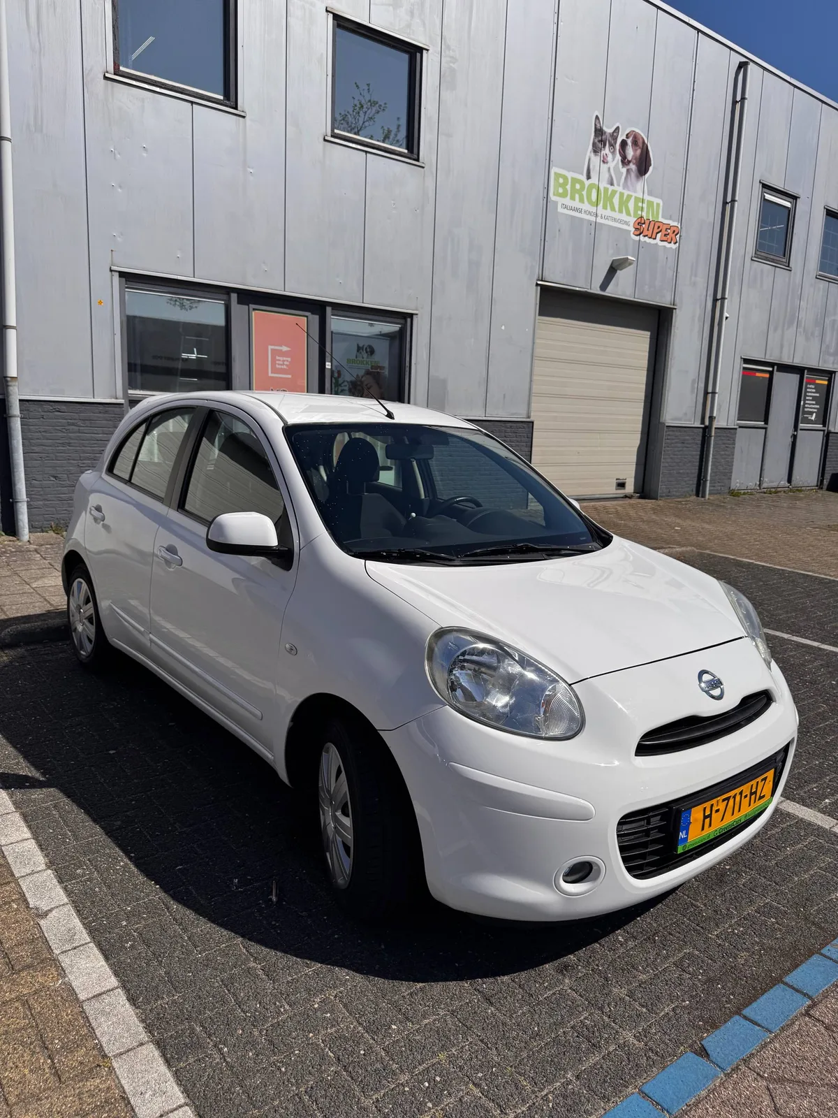 Nissan Micra (2011) — foto 1