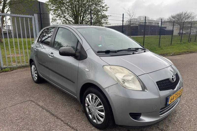 Toyota Yaris (2007)