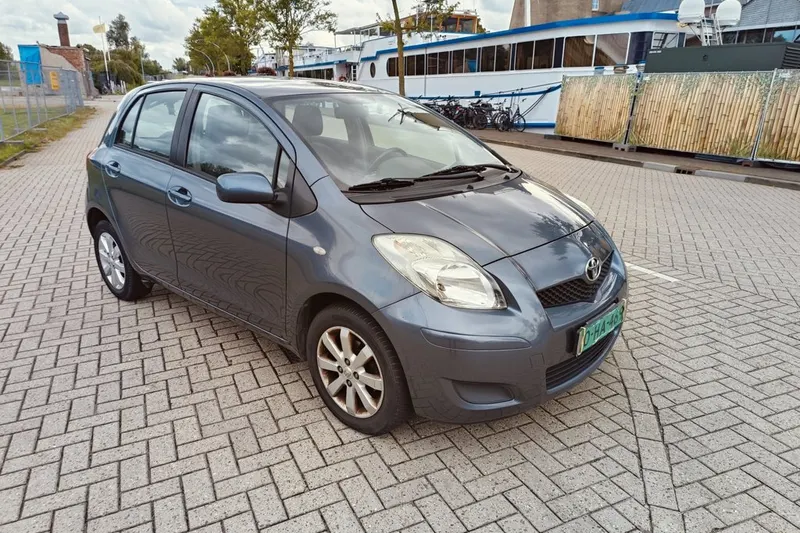 Toyota Yaris (2009)
