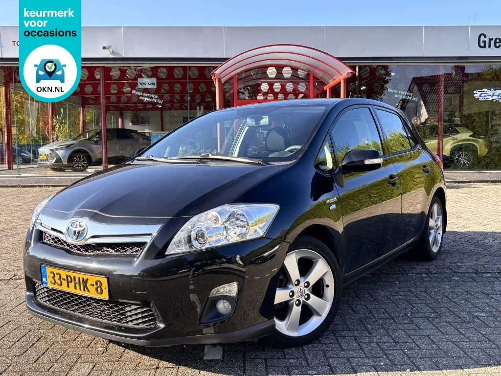 Toyota Auris (2011) — foto 1