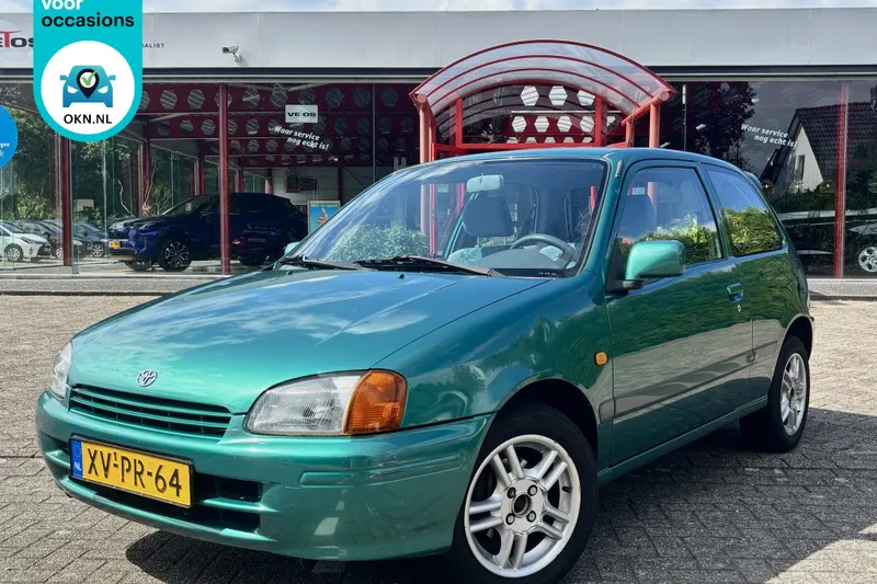 Toyota Starlet (1999)