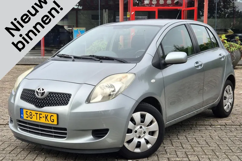 Toyota Yaris (2006)