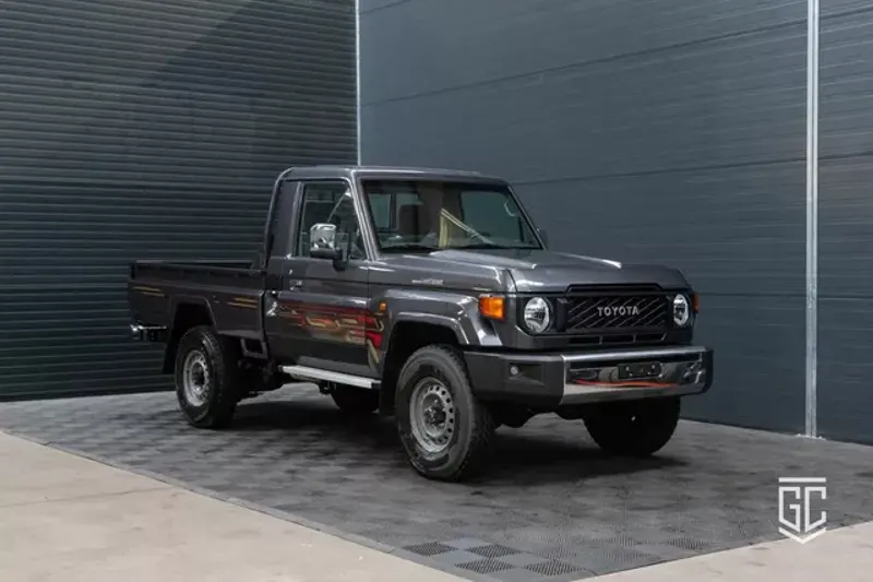 Toyota Land Cruiser (2024)