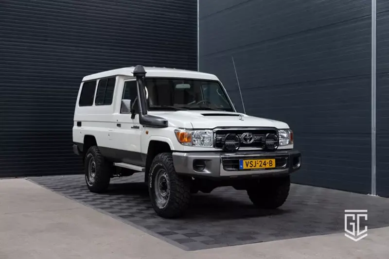 Toyota Land Cruiser (2022)