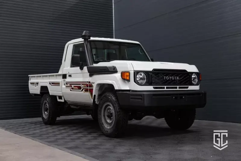 Toyota Land Cruiser (2024)