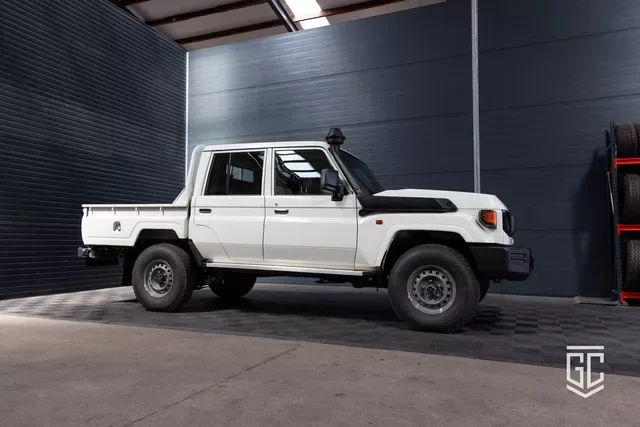 Toyota Land Cruiser (2024) — foto 1