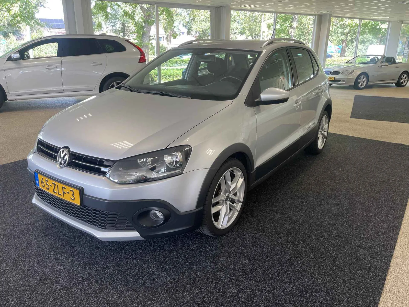 Volkswagen Polo (2013) — foto 1