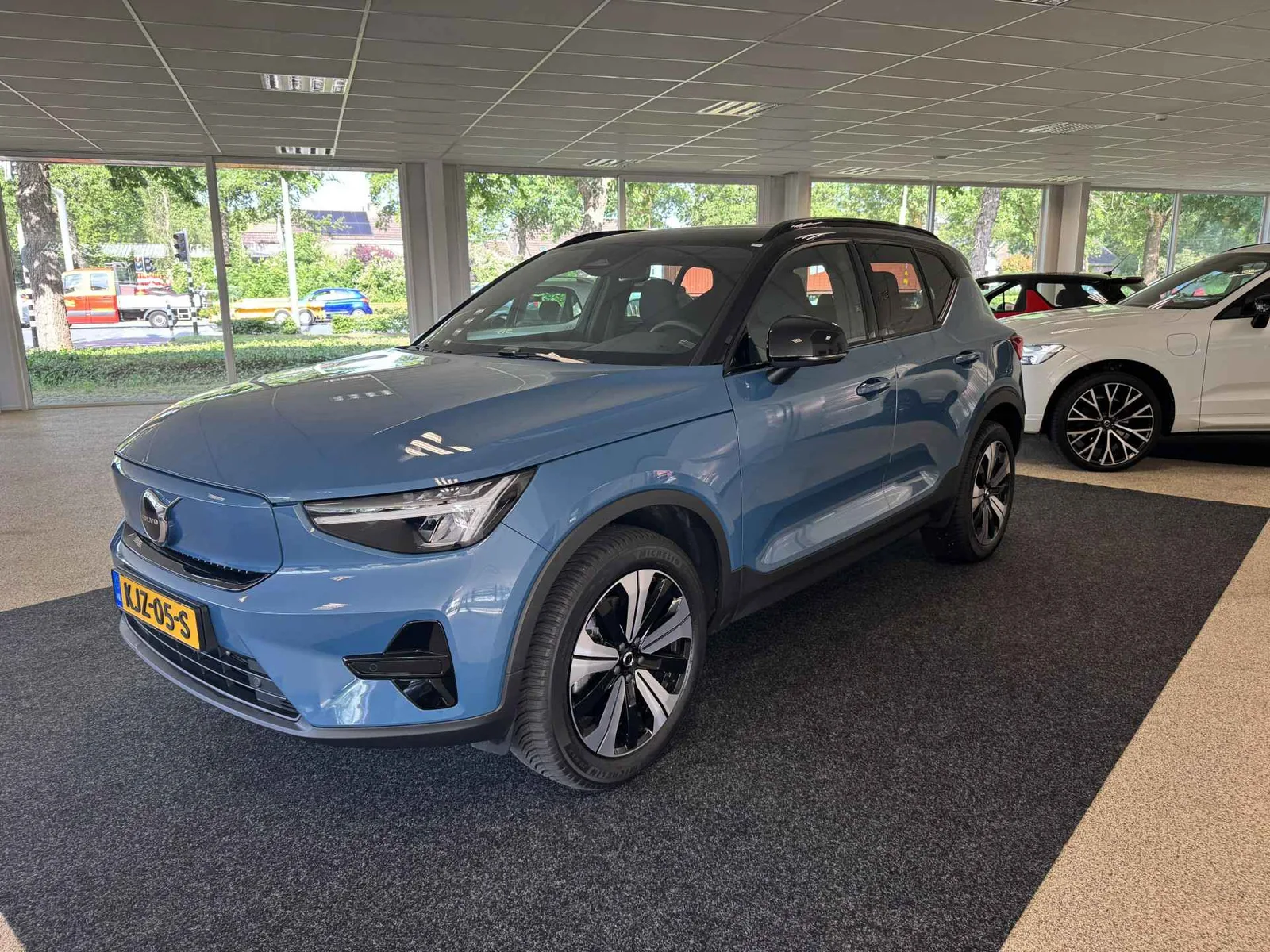 Volvo XC40 (2022) — foto 1