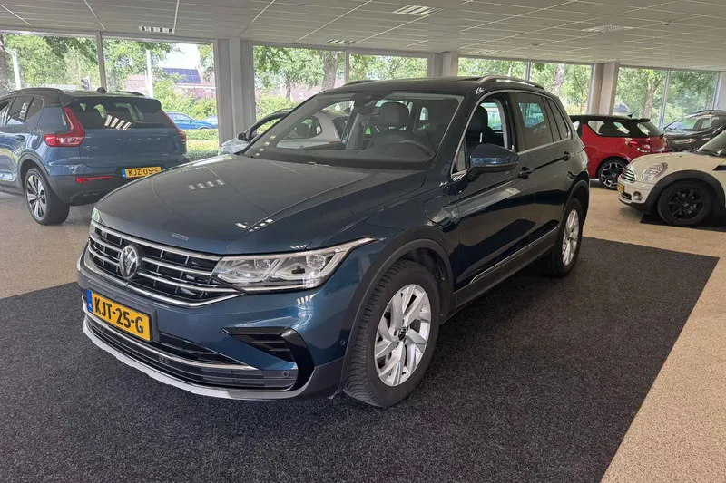 Volkswagen Tiguan (2023)