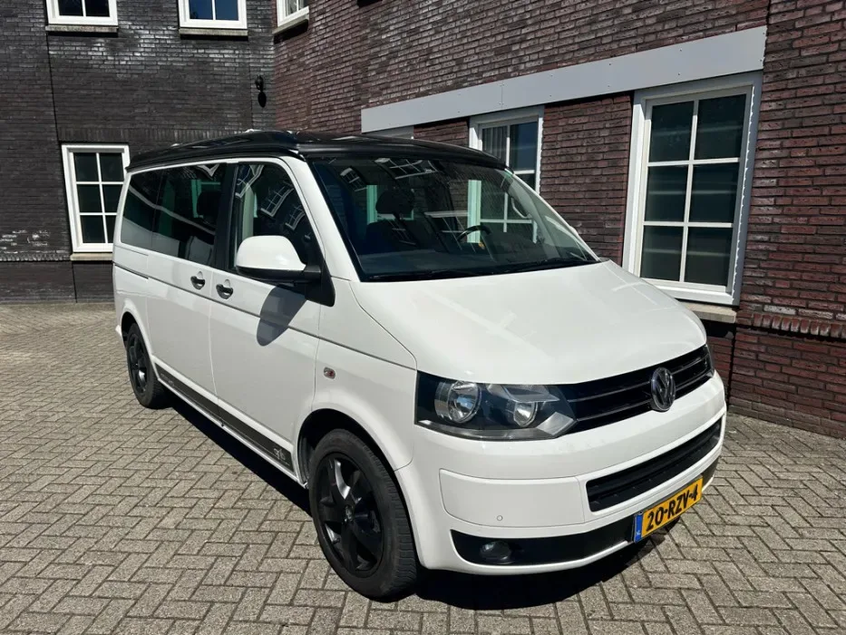 Volkswagen Multivan (2011) — foto 1