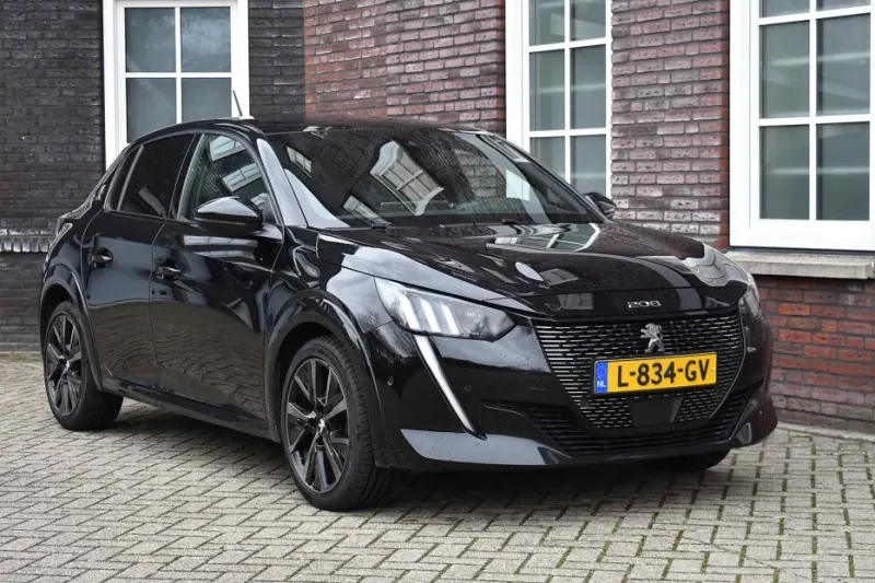 Peugeot 208 (2021)