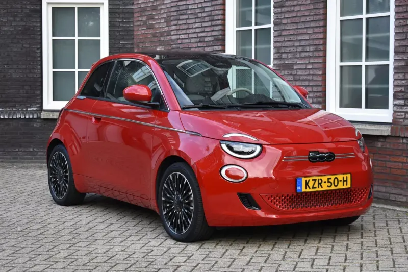 Fiat 500e (2024)