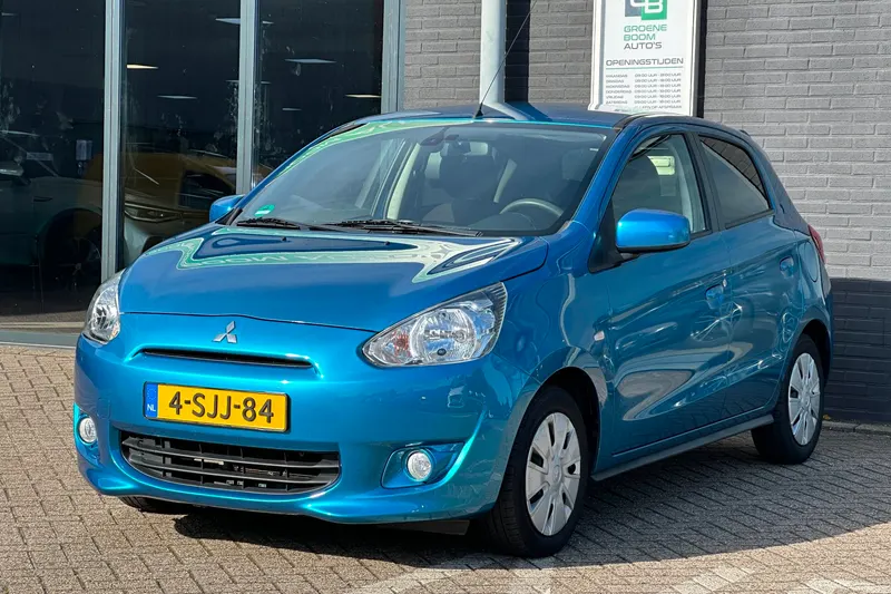 Mitsubishi Space Star (2013)