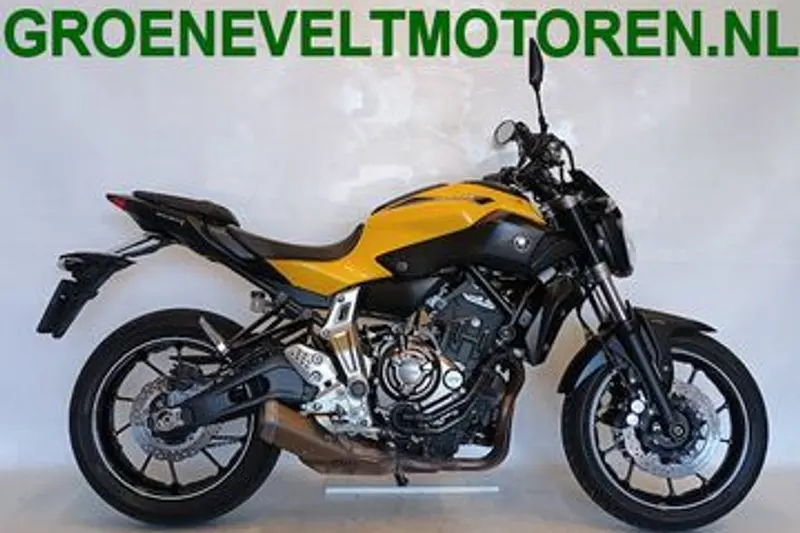 Yamaha MT-07 (2015)