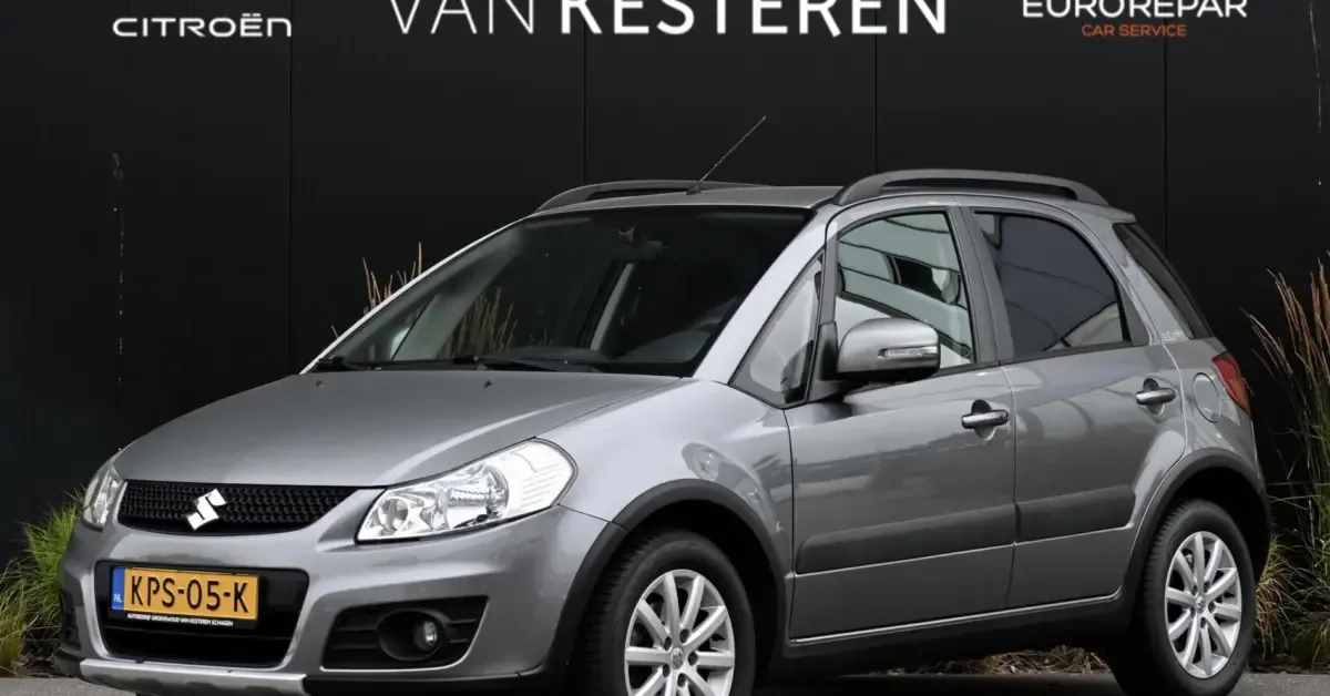 Suzuki SX4 (2013) — foto 1