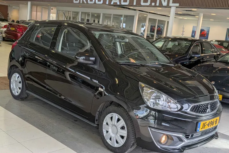 Mitsubishi Space Star (2016)