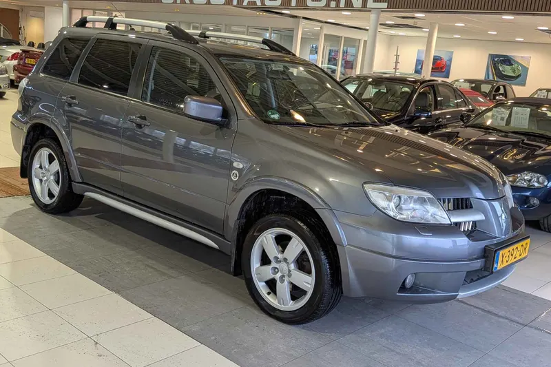 Mitsubishi Outlander (2006)