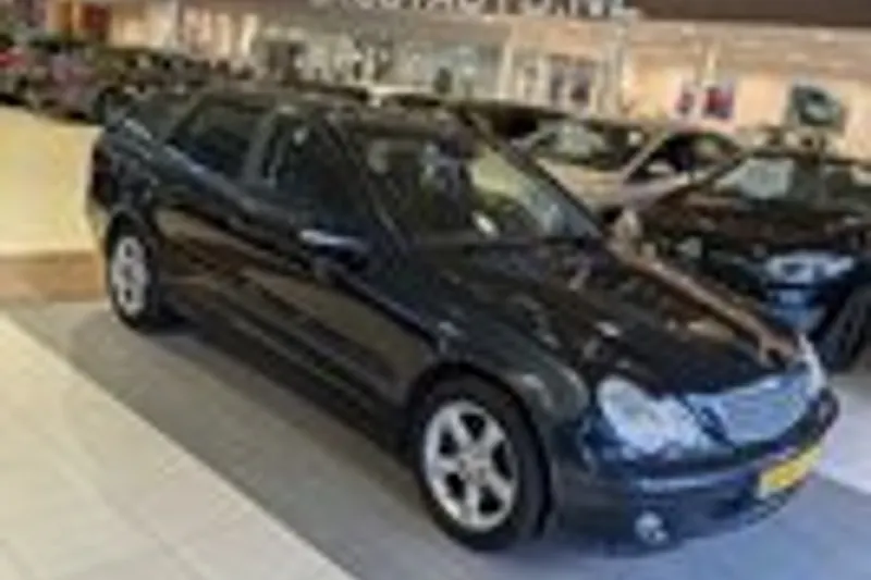 Mercedes-Benz C-Klasse (2005)