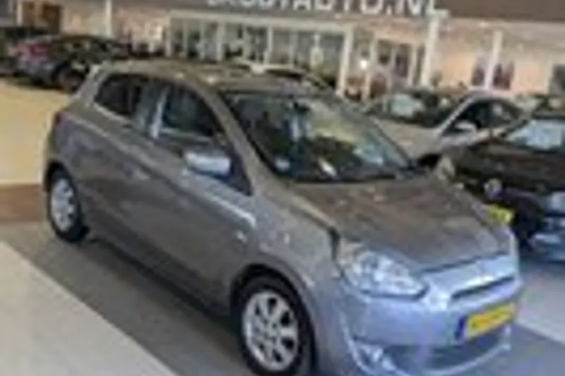 Mitsubishi Space Star (2015)