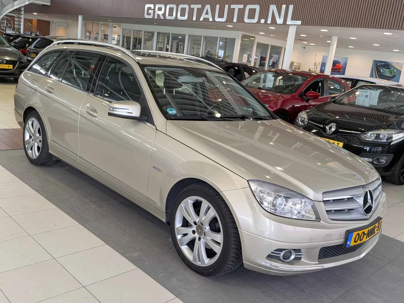 Mercedes-Benz C-Klasse (2010) — foto 1