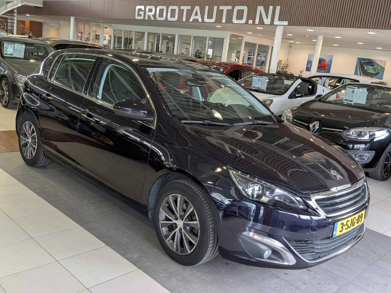 Peugeot 308 (2013) — foto 1