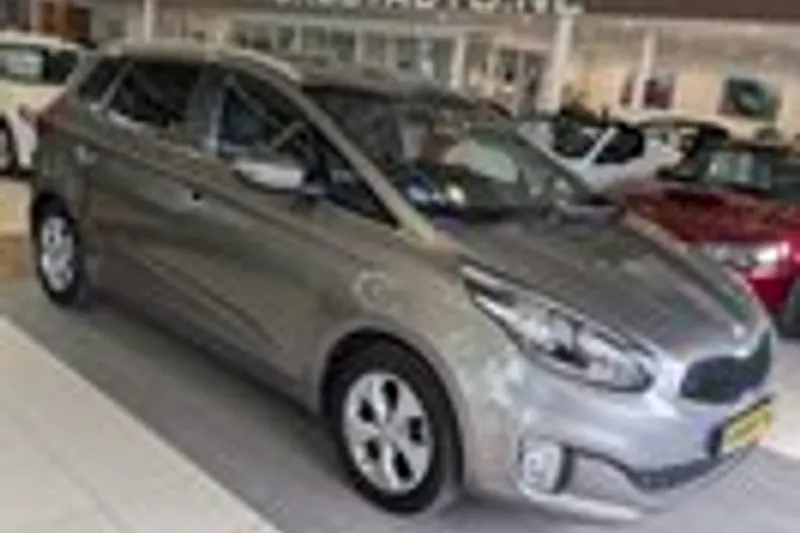 Kia Carens (2013)