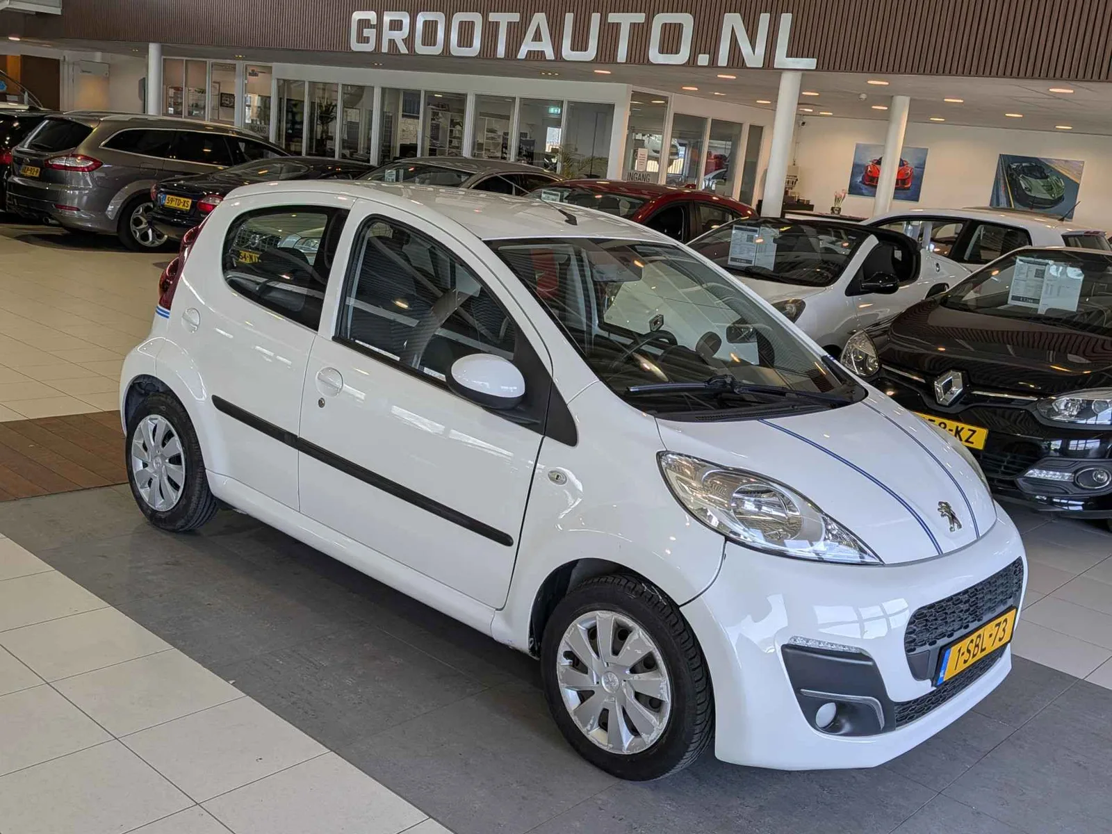 Peugeot 107 (2013) — foto 1