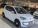 Volkswagen Up! (2013) — foto 1