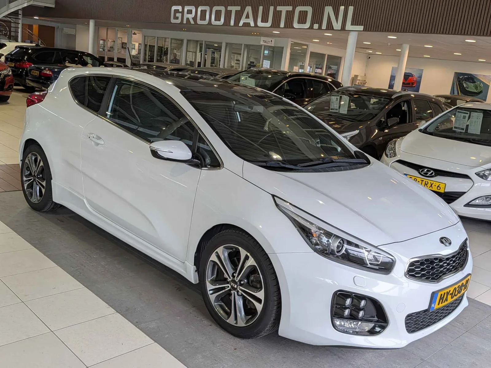 Kia Pro Cee'd (2016) — foto 1